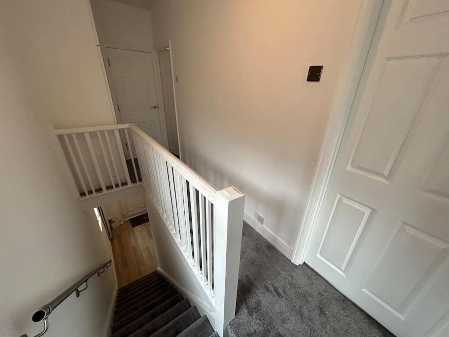 Modern & Spacious 4 Bedroom